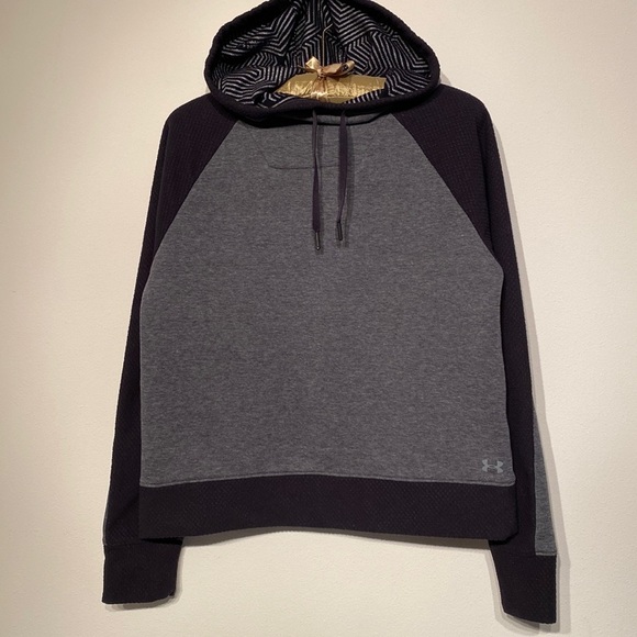 Under Armour Coolgear infared hooded pullover sweatshirt Grey & Black size XS - Picture 2 of 12